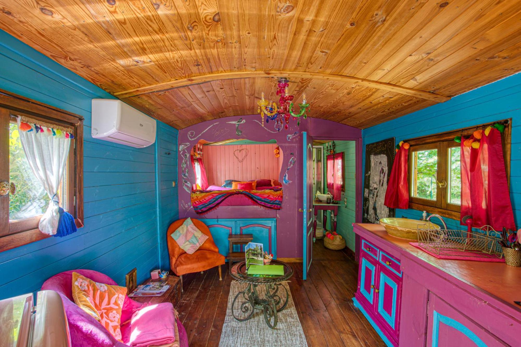 Les Gites Du Domaine De Rhodes Aviñón Habitación foto